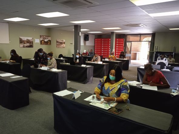 SaveChildrenSA's tweet photo. @SaveChildrenSA taking steps towards ensuring gender sensetive and transformative Programming with a 3 day migration and gender training for its Migration and Displacement Thematic Team facilitated by Gender expertise from @SonkeTogether
#savethechildrenSA https://t.co/ldBC8AqjEM