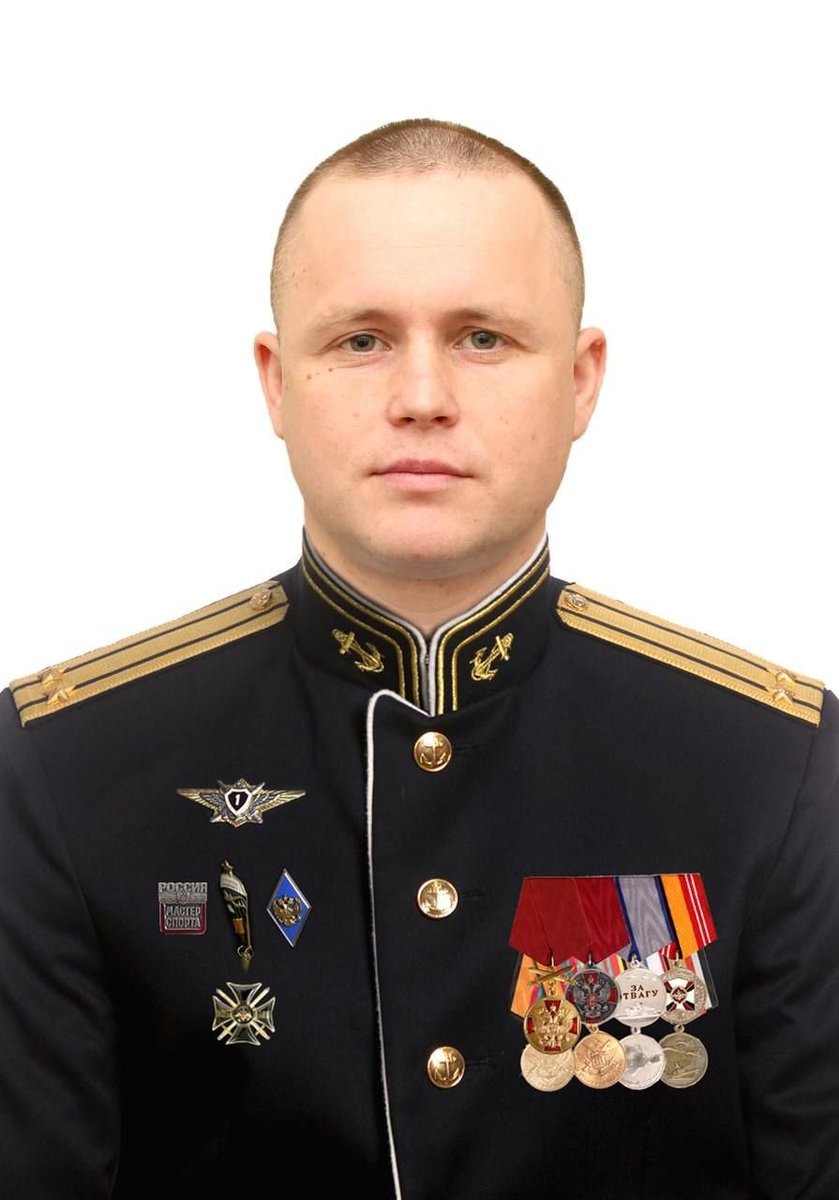 RALee85's tweet photo. One of the SSO specialists killed on November 13, 2020 in Idlib was Captain 2nd Rank Alexander Tarasyuk of Senezh. He took part in security for the Sochi Olympics, the annexation of Crimea, and Syria. Interestingly, he went to a communications academy. 16/
https://t.co/OTNecBSkL7 https://t.co/yI8BNo2M4r