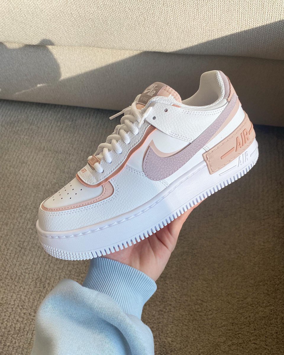 CaminoTV's tweet photo. La Air Force 1 Shadow "White Pink Oxford" à 125€ 🌸

Lien : https://t.co/BCN7F6v3zQ https://t.co/pYkSyDi0Jw