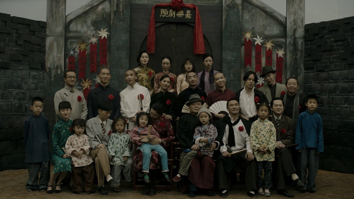 versionchina's tweet photo. Las dos películas chinas del Festival de Rotterdam:
1. "A New Old Play" - un viaje de una compañía de teatro a través de la historia del SXX. 
2. "Journey to the West" - una odisea moderna en busca del contacto con extraterrestres
#IFFR2022  @PARALLAX_CHINA https://t.co/BTnVvPzIsy