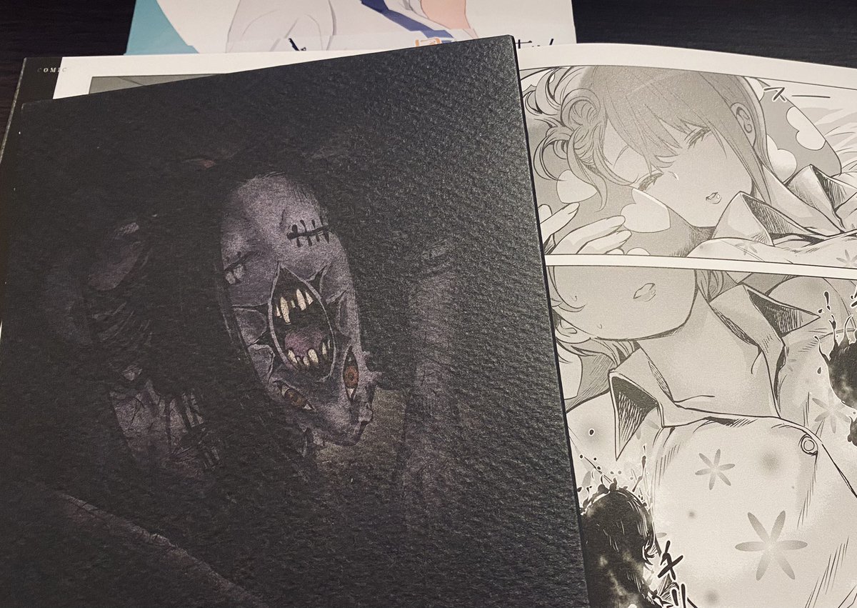 初回盤毎巻デジパックとおまけ漫画書き下ろしておりますよ https://t.co/SrHrbBgUhR 