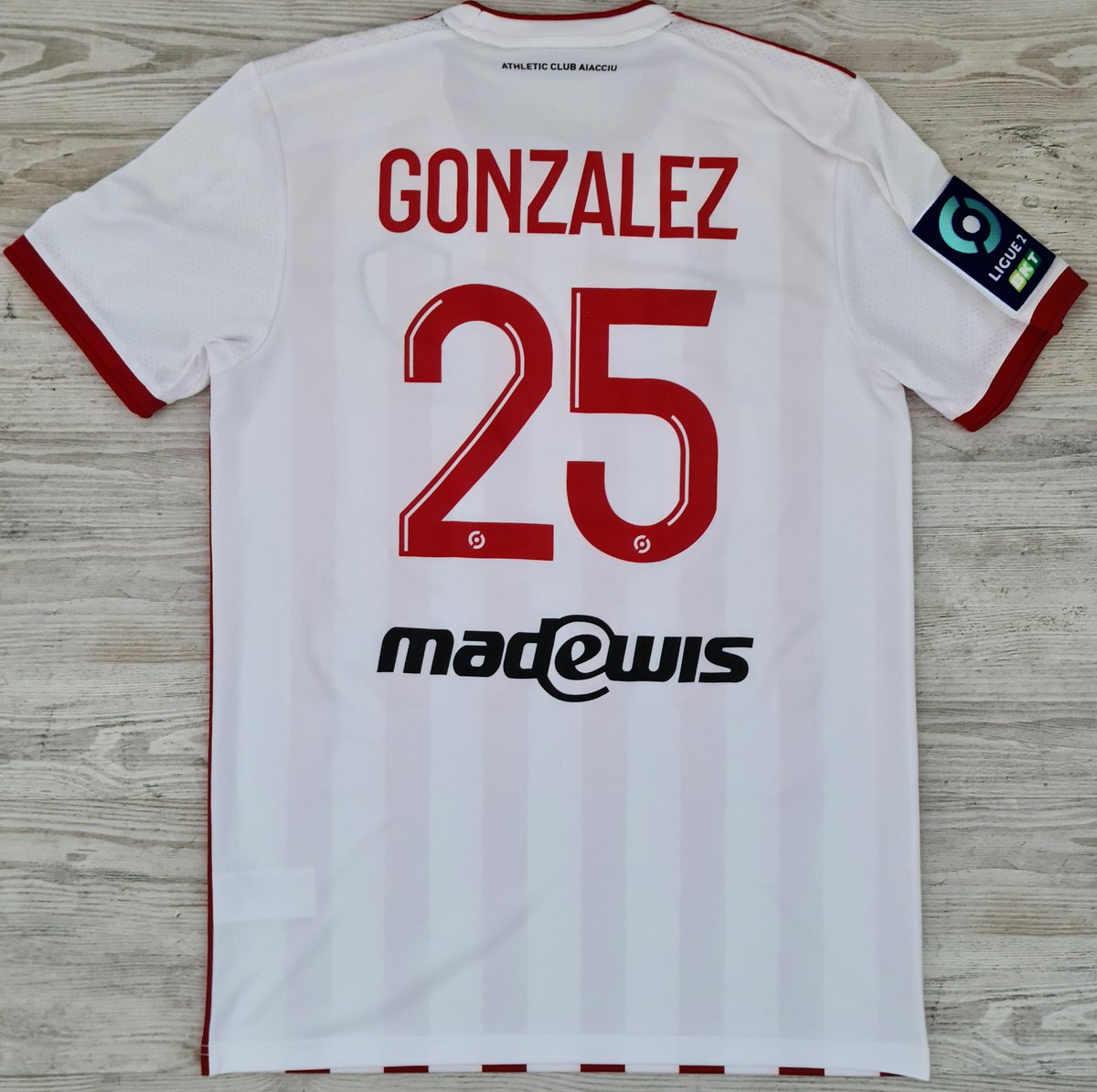 LoicDrd's tweet photo. Maillot préparé pour Oumar Gonzalez pour le match #ACAASNL du 23/10/21. Maillot au sponsor unique Fitness Park. https://t.co/xpGqilTBrM