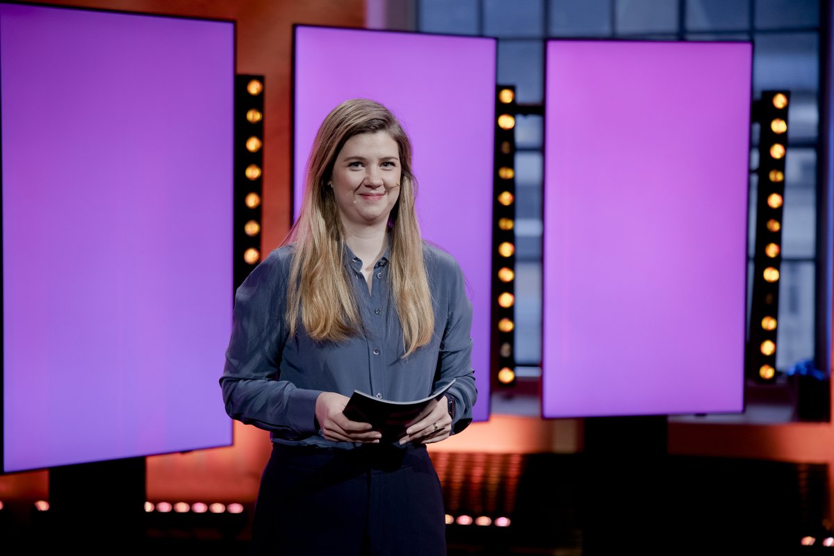 UiB's tweet photo. I fjor loset @sofiehogestol oss kyndig gjennom bærekraftskonferansen i Bergen. Vi er derfor glade for å kunngjøre at hun også i år vil være moderator på konferansen. @UniOslo @JUSiOslo @uibjus @sveinstlen @margarethhagen_ #SDGbergen22 MELD DEG PÅ NÅ 👉 https://t.co/n9oIUoziNZ https://t.co/xRFUX5IafE