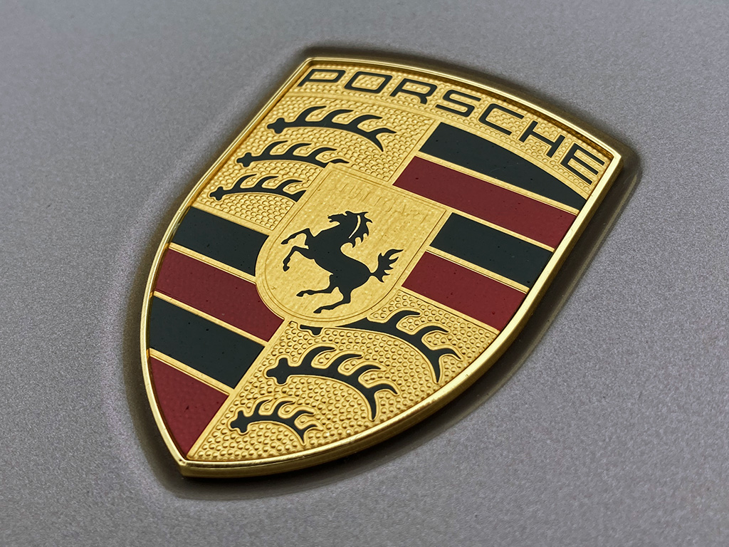 richgoodingcom's tweet photo. An exciting and enlightening day yesterday at @PorscheGB, catching up with and driving three of Zuffenhausen’s electrified models. #Porsche #EV #PHEV #hybid @SGMWupdates @GreenFleetNews https://t.co/2qc1RpKLMK