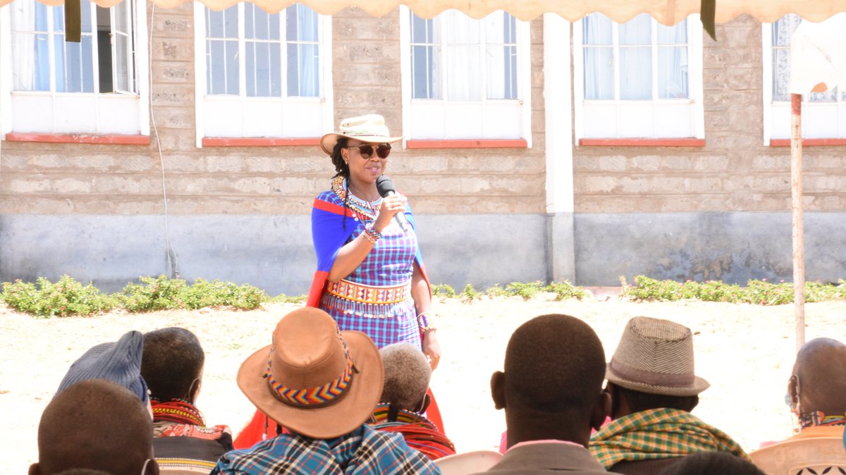 Laikipia_health's tweet photo. First Lady @mbenekam celebrates the work of the Traditional Birth Companions who persuaded over 50 mothers collectively to make use of the LHS #DolDol facilities for pre and post natal care via #lindamama scheme of @nhifkenya
#laikipiaonthemove
#laikipiahealthservice https://t.co/2qATCJLim6