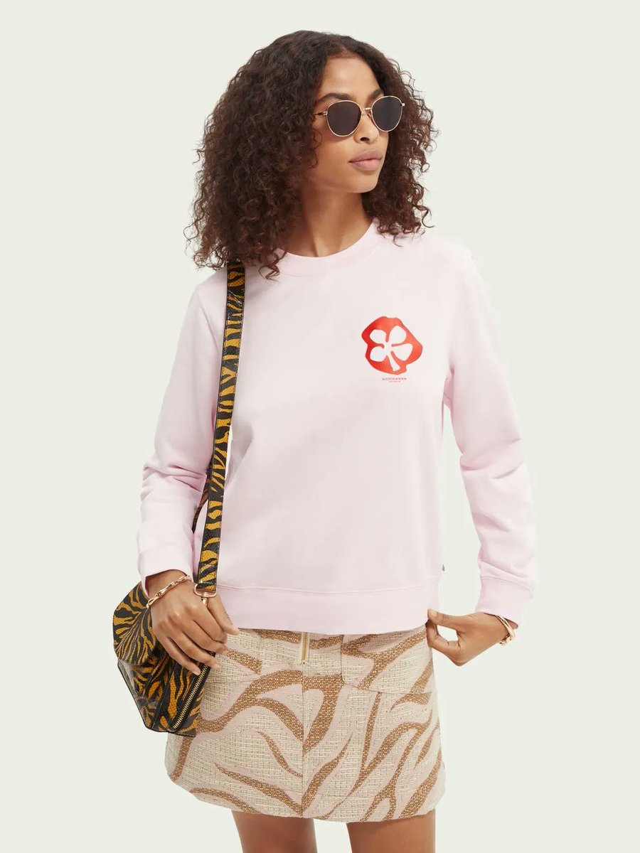 maistendencia's tweet image. [ 🛍️ ] Sudadera Trébol Maison Scotch

🛒maistendencia.com/111-cazadoras-… vía @maistendencia

#maistendencia #MaisonScotch #modamujer