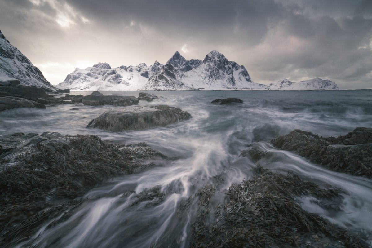 CURTIENRICO's tweet photo. @efossati79 Gm Enrico =) Here 3 of my fav works from Lofoten. https://t.co/OipvkFhCoZ