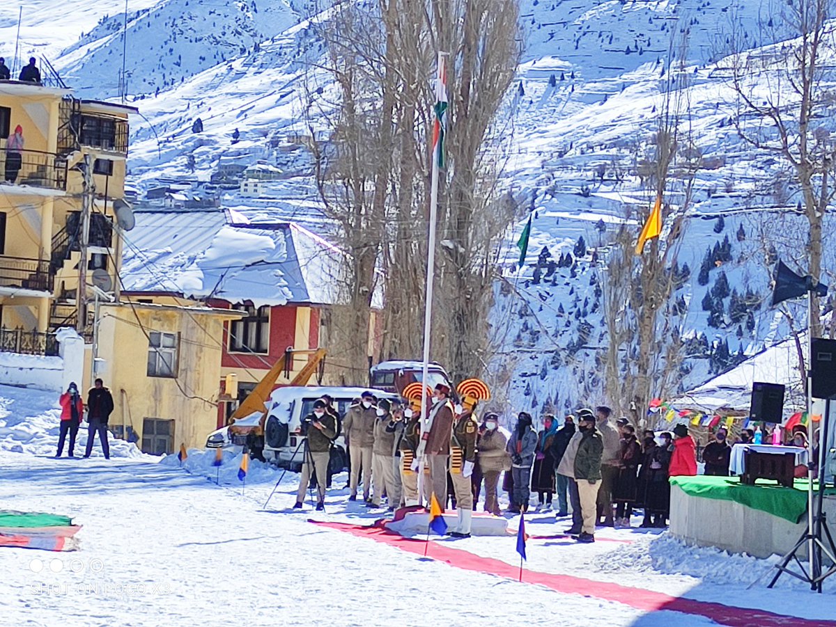 IKeylong's tweet photo. ICMR RMRC Keylong Field Station staff has participated in the flag hosting ceremony at the Police Ground, Keylong. We have conducted the drive for COVID and TB awareness. Pamphlets were also distributed at the venue by the ICMR Keylong https://t.co/OjvP1bIIdI