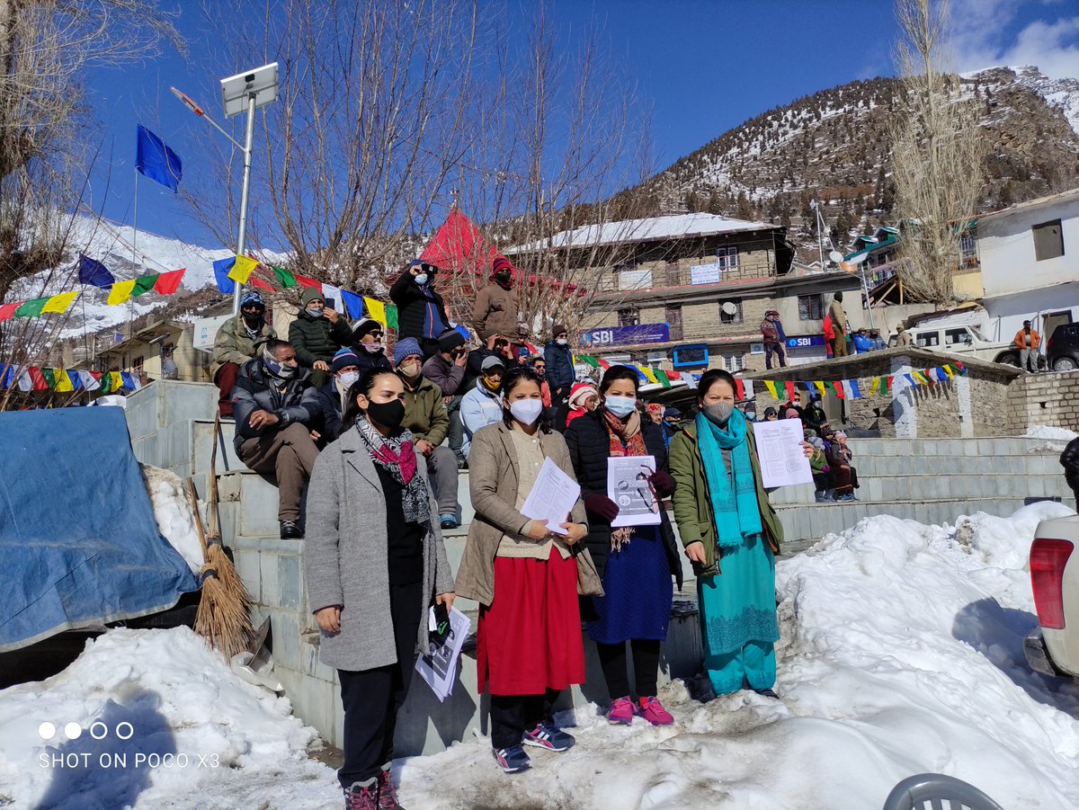 IKeylong's tweet photo. ICMR RMRC Keylong Field Station staff has participated in the flag hosting ceremony at the Police Ground, Keylong. We have conducted the drive for COVID and TB awareness. Pamphlets were also distributed at the venue by the ICMR Keylong https://t.co/OjvP1bIIdI