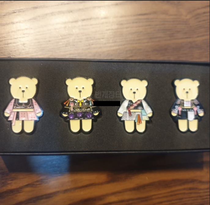 spmph_request's tweet photo. ❗️HELP RT❗️(Jan PASABUY-PAHANAP)
✨Blackpink x Starbucks Bear Pin Badge Set✨
⭕️1 slot
⭕️2,500
⭕️DOP: 2 weeks
⭕️ETA: 2-4 weeks after ship-out
Reply "Mine" to reserve
#SPMPHPASABUY https://t.co/PzO7X4ef3i