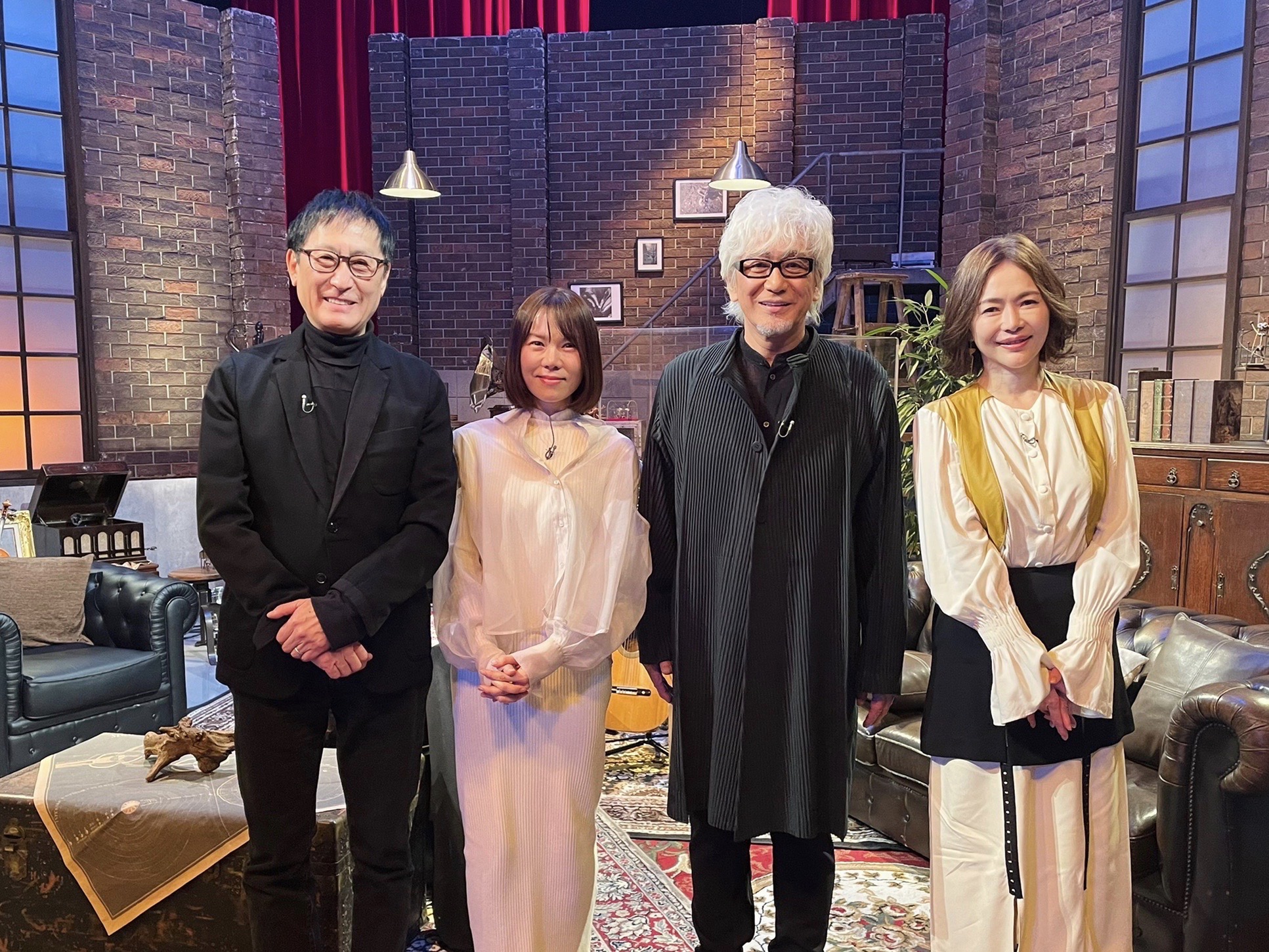 半崎美子 Nhk Bs 玉置浩二ショー に出演します 玉置浩二さん 武部聡志さん 青田典子さんとのトークと歌 希望の結晶のような時間でした ぜひご覧下さい 2 19 土 22 30 ゲスト 鈴木雅之 岡野昭仁 ポルノグラフィティ 沖仁 トークゲスト
