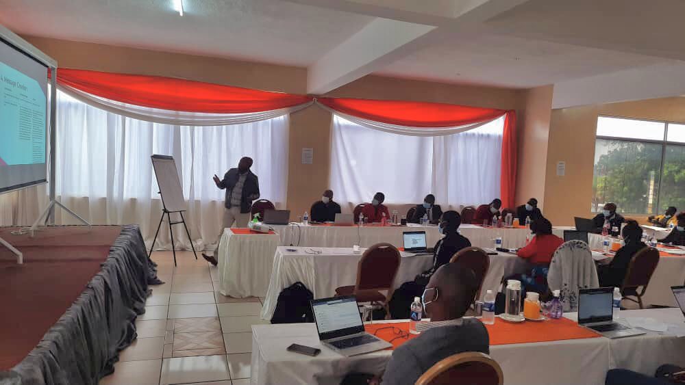 ameliacpeterson's tweet photo. Human centered design is at the heart of our work at @JoinViamo - today we kickoff curation of audio messages for @WorldVisionZim’s Covid 19 TRACE project @ Tongogara Refugee Camp, with @MoHCCZim + UNHCR @Refugees in #mutare. Great #collaboration https://t.co/UWXcBYYSXW