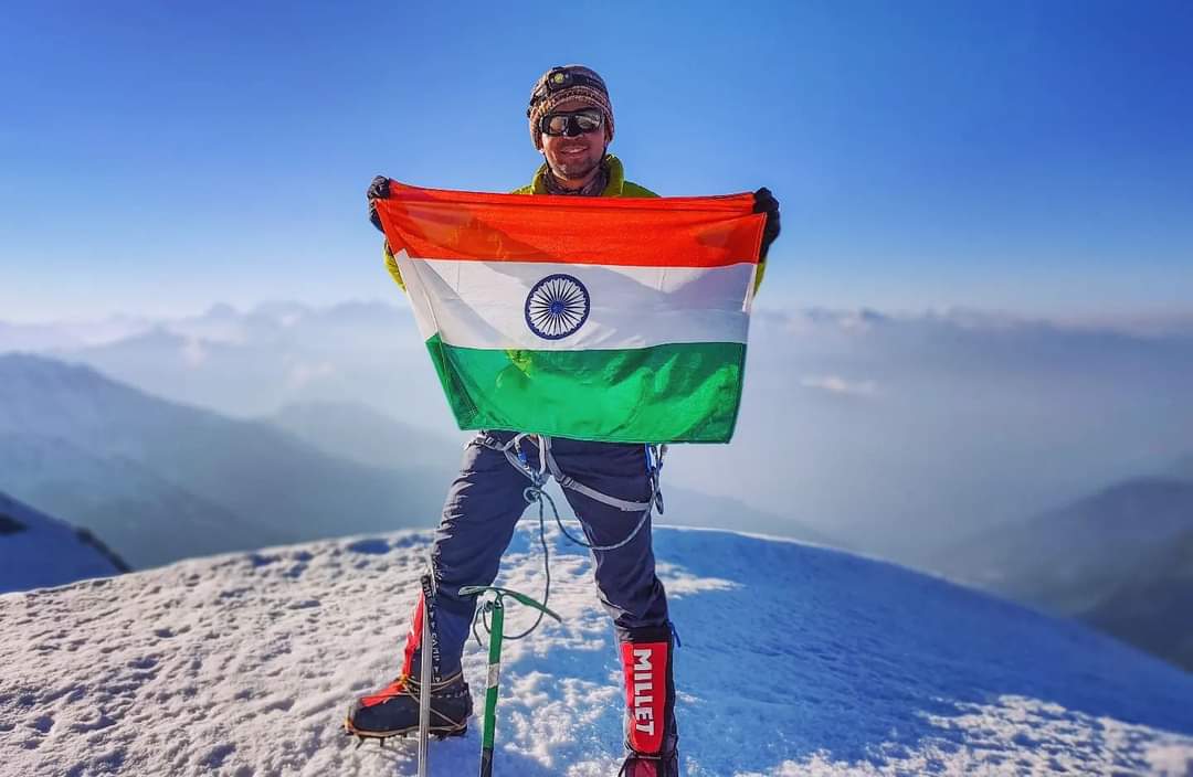 Wishing all my fellow Indians a very Happy Republic Day.

We have eaten food from this land and imbibed it's culture which has made us what we are.

We owe this land the promise that we will leave this country a little better by the time our time is done.

Jai Hind 🇮🇳