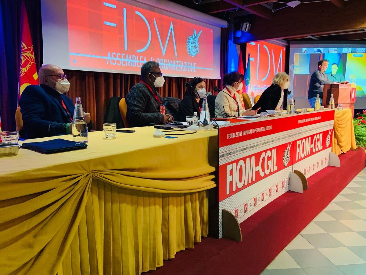 🔴⚙️ Riprendono i lavori dell’Assemblea di Organizzazione della #Fiom a #Cervia.

📌 Le conclusioni di <a href="/RedavidF/">Francesca Re David</a> saranno trasmesse in diretta intorno alle ore 12.30. 
🎥👉🏻 facebook.com/events/5022544…