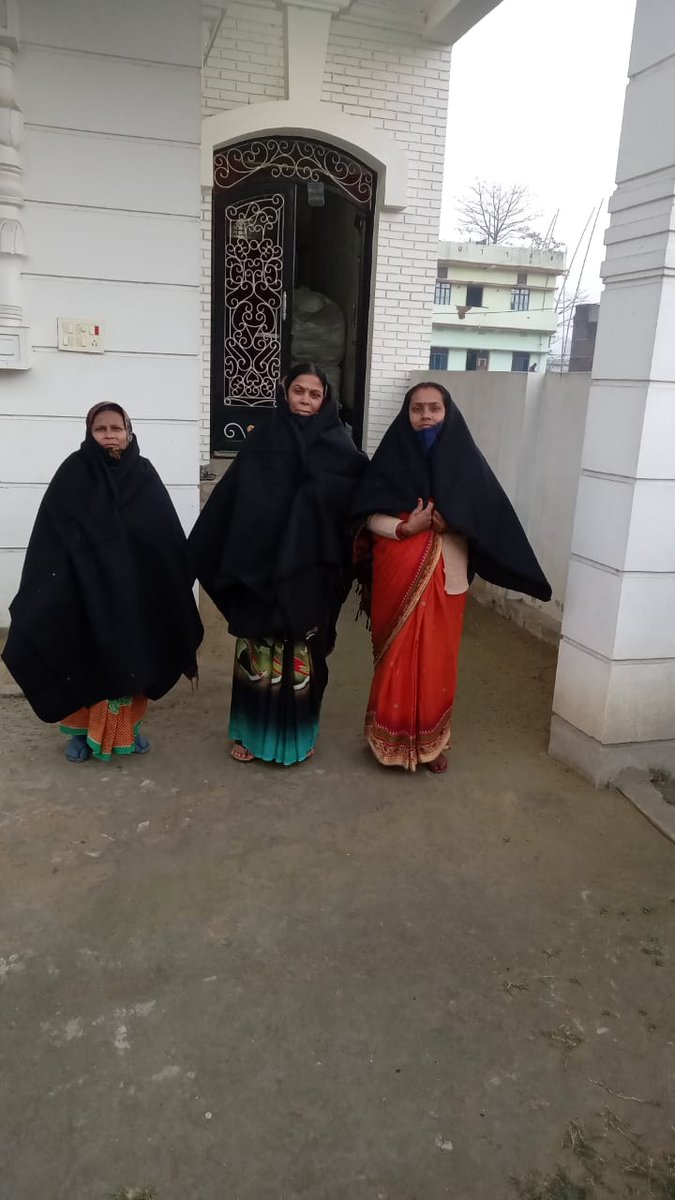 Ansarfoundation's tweet photo. बढ़ती ठंड को देखते हुए चनपटिया मे जरूरतमंदो में Ansar Foundation &amp; Charitable Trust के द्वारा 200 से ज्यादा लोगों में कंबल वितरण किया गया।
आप सभी को सहयोग के लिए बहुत बहुत धन्यवाद।
#Ansarfoundation #ngoindia #NGOs #Heelpneedyone #socialwork #Chanpatia 
#BlanketDistribution https://t.co/vGOZNuhLp8