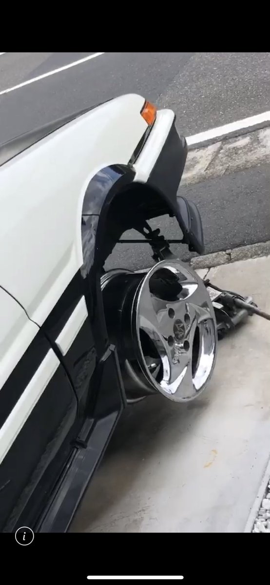 ERROR404i's tweet image. お願いします。Twitter皆さんの力をかしてください。
ちょっとダメ元だけど、、、
親父に邪魔だから売ってくれと言われ前に手放してしまったこのホイールが欲しくてたまらない。

持ってる方、もしくはなにか情報ある方教えてください、本気で探してます