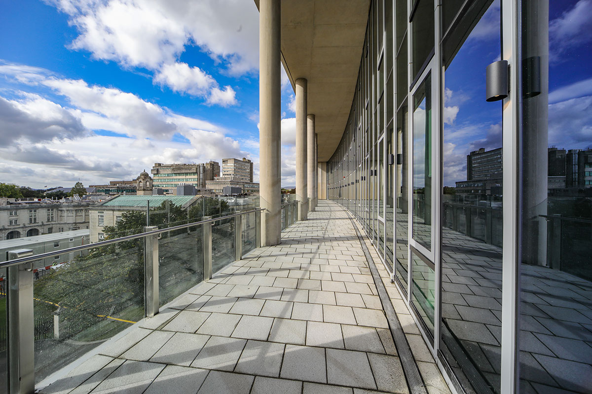 concretecentre's tweet image. In #CQWinter, online now: @FCBStudios mixes advanced concrete design with classically inspired features at the Centre for Student Life @cardiffuni  link #bamconstructuk  #arup #ibigroup ow.ly/lIQC50HuHnC