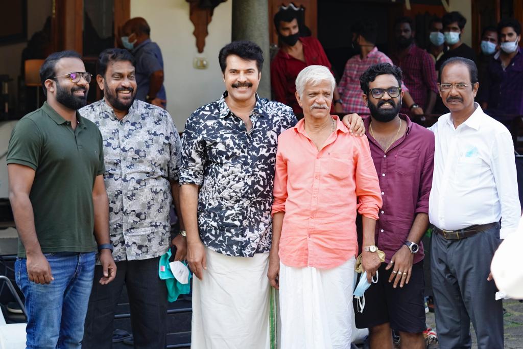 directorkmadhu's tweet photo. Sharing good vibes… Team CBI on the sets… https://t.co/mhVqMWxghZ
