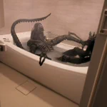 あり得ない展開でワロタw帰宅したらエイリアンが半身浴してたw