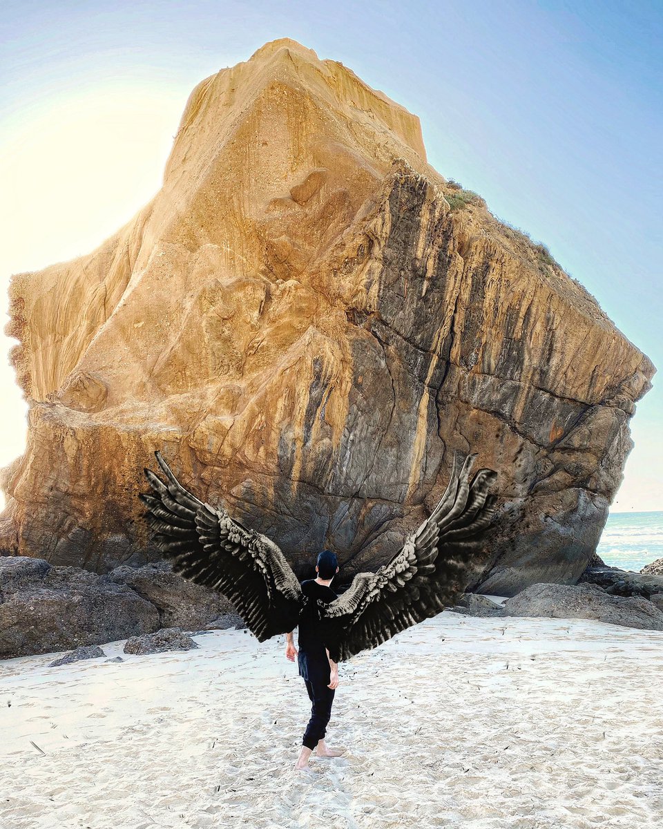 Heart_Dancerr's tweet photo. ARC. MIKHAEL 
My direction is my heart, where you are always! ❤️‍🔥
“Miguel is reinterpreted as a symbol of humility before God”
.
#portugal #artist #lifestyle #inspiration #world #purpose #positivity #strength #attitude #talent #beach #mindset #body #heart #soul #culture #dreamer https://t.co/U8MLe4Uit5