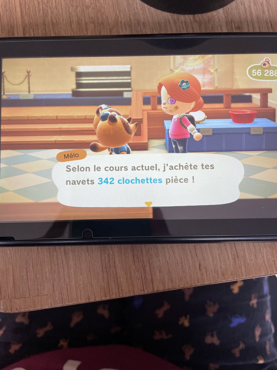XNasuada's tweet photo. Coucou ! J’ai un cours de navets à 342 aujourd’hui :) Si vous êtes intéressés dites le moi pas tard je dois aller embaucher à 13h mais sinon je reviendrais ce soir. Je demande rien pour le passage mais si vous avez trop de clochettes hésitez pas haha

#ACNH #acnhturnip #acnhnavet https://t.co/QrxeZhwDCs
