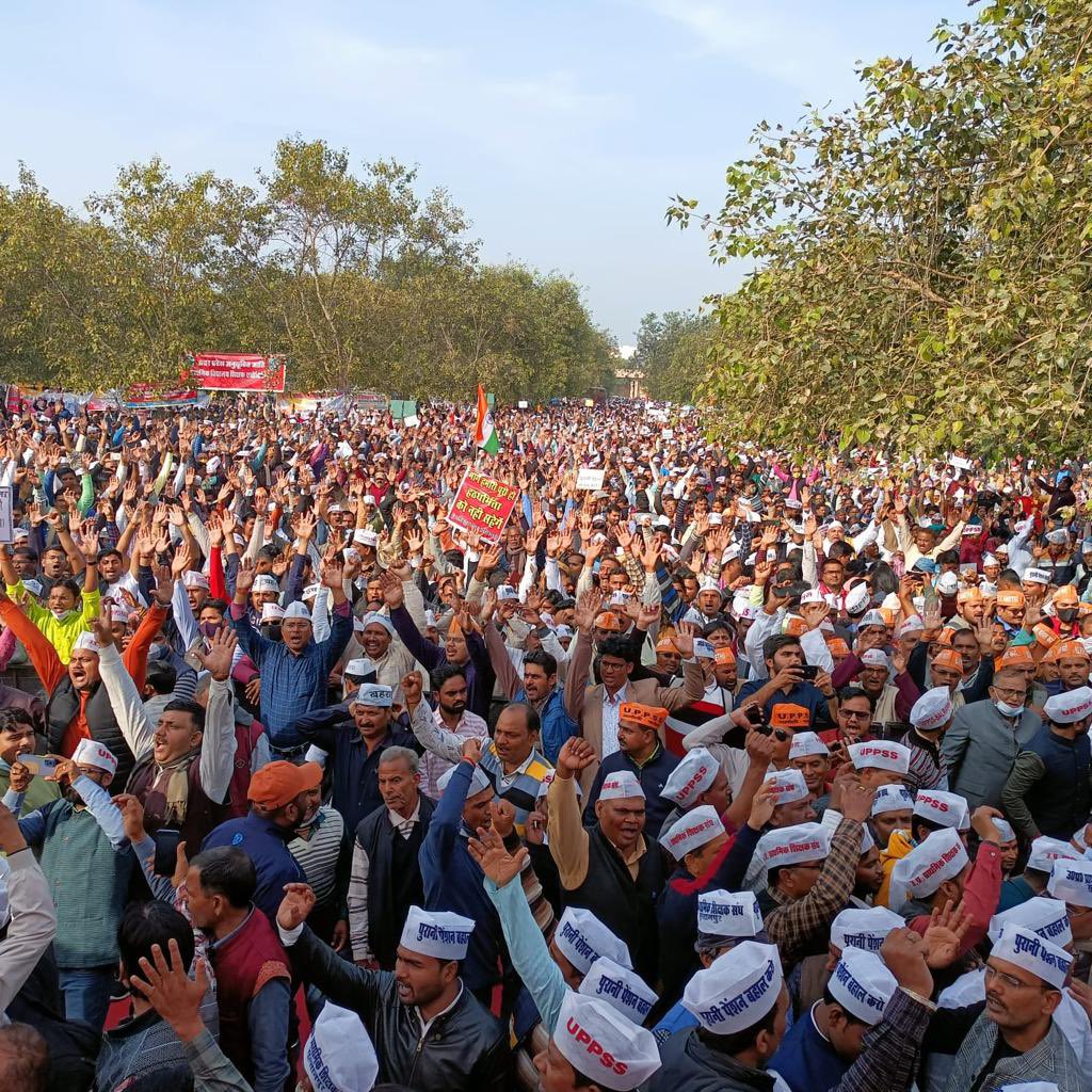 AshuShahi_'s tweet image. इन संघर्षों को हमें भूल नहीं जाना है,
#OPS देने वालों की हमें सरकार बनाना है।

#Vote4OldPension