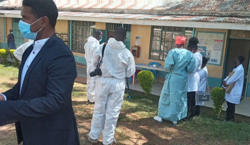 husskhalid's tweet photo. #RiverYalaBodies' Autopsies Commences
Following the push yesterday by @bonifacemwangi, @HakiAfrica, @IMLU_org, @AmnestyKenya among others for autopsies to b done, today a multi disciplinary team led by @DCI_Kenya has commenced autopsies of over 20 bodies retrieved from River Yala https://t.co/KTkF0lw9Lp