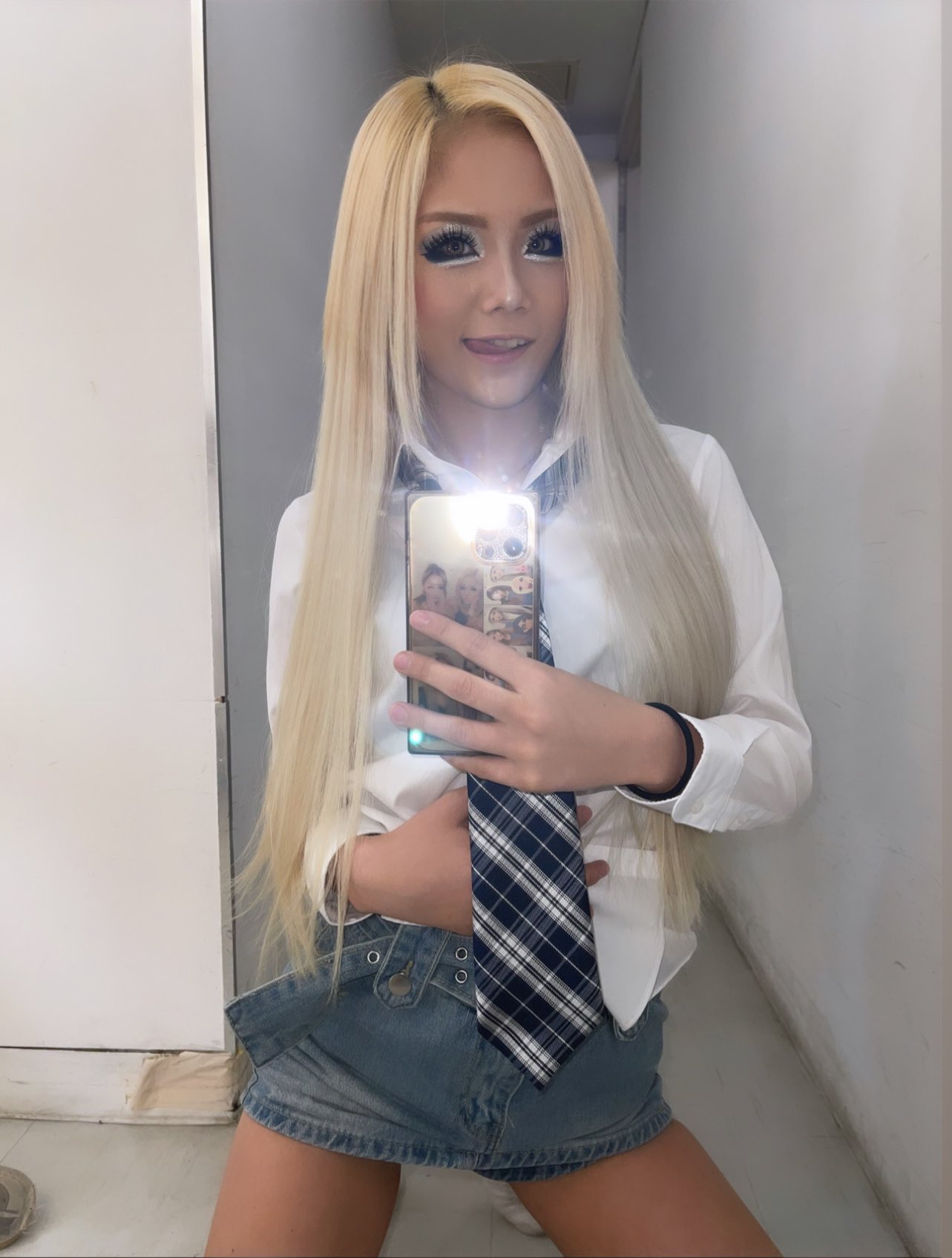 ♡えり♡ELI♡ページ 載せ忘れちゃってたけど💦 お気に入りの4月ウェブ表紙です