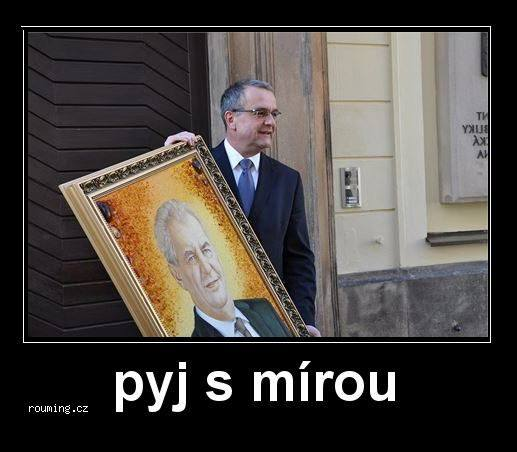 pmalasek's tweet photo. Heslo dne :
#rouming https://t.co/PVrE32NEu6
