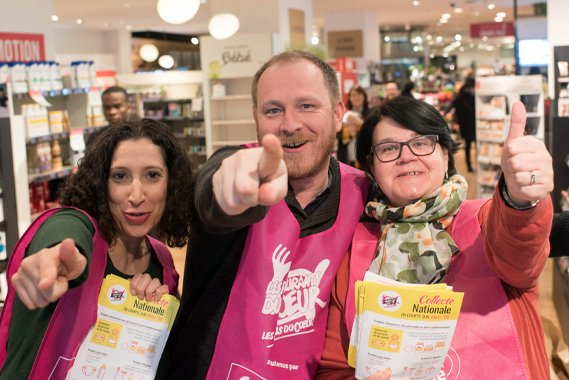 ComSolidarité 📣 (@comsolidarite) on Twitter photo #Bénévolat : les 4,5 et 6 mars, les <a href="/restosducoeur/">Les Restos du Coeur</a> organisent leur collecte nationale et ils ont besoin de renfort ! #solidarité restosducoeur.org/je-participe-a… #Bénévolat : les 4,5 et 6 mars, les <a href="/restosducoeur/">Les Restos du Coeur</a> organisent leur collecte nationale et ils ont besoin de renfort ! #solidarité restosducoeur.org/je-participe-a…