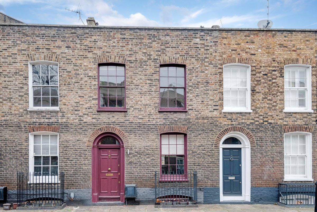 marcofugaccia's tweet photo. New Sales Instruction @hurfordsalvicar Grade II listed #freehold #house with garden in #clerkenwell see link for full details https://t.co/KxAn9s9a06 for more information contact marco.fugaccia@h-s-c.co.uk #property #home #RealEstate @OnTheMarketCom https://t.co/PvHGDxcC5d