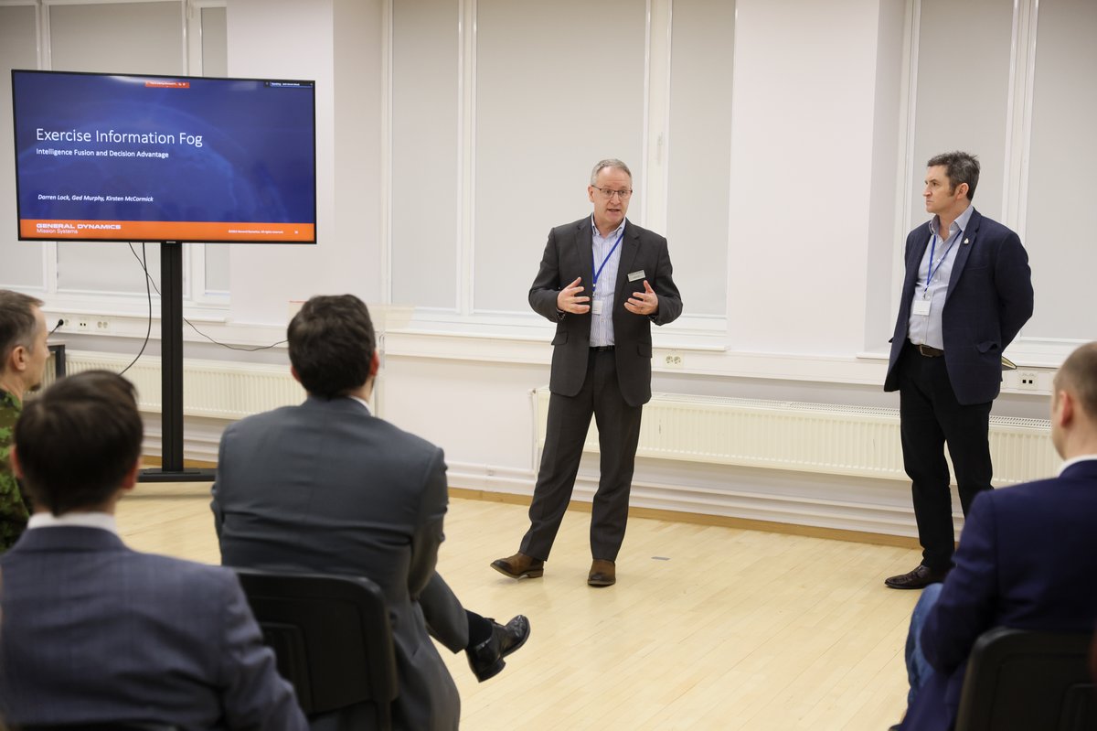 SensusQ's tweet photo. Thank you to everyone who helped make last week’s Information Fog exercise such a great success.
The UK Ambassador to Estonia @rceallen, Defence Attaché Rob Steadman for their remarks at the Distinguished Visitors Day.
Our partners at #GDUK who travelled to Estonia. https://t.co/yUAGZcJjCn
