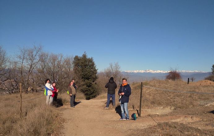 Osonament's tweet photo. ✅Comencem les activitats del primer trimestre de 2022 del #ProgramaRespir amb una caminada a Sant Marc el passat 15 de gener! 🚶‍♀️🚶‍♂️
✅El 2021, un total de 142 persones van participar en les activitats del programa, que té el suport de @diba 
🔍https://t.co/ObRN1dEaeK https://t.co/nWsQXIVK1A