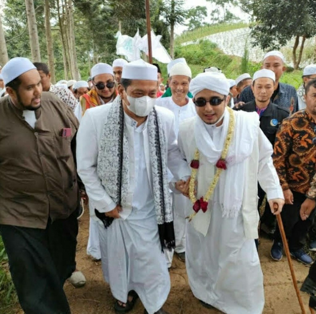 StoryNayua's tweet photo. Yang Cinta Ulama, Sila ❤🔄 https://t.co/3TyGDtgEvi