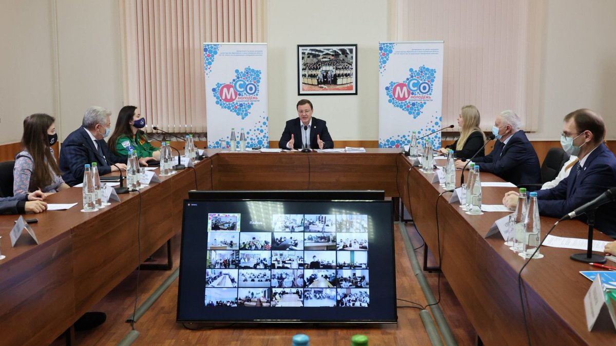 Самарский Университет (@smr_university) on Twitter photo В День российского студенчества губернатор Самаркой области <a href="/D_Azaroff/">Дмитрий Азаров</a> провел встречу с молодежью региона. Она прошла на площадке Самарского университета им. Королёва: ssau.ru/news/19987 В День российского студенчества губернатор Самаркой области <a href="/D_Azaroff/">Дмитрий Азаров</a> провел встречу с молодежью региона. Она прошла на площадке Самарского университета им. Королёва: ssau.ru/news/19987