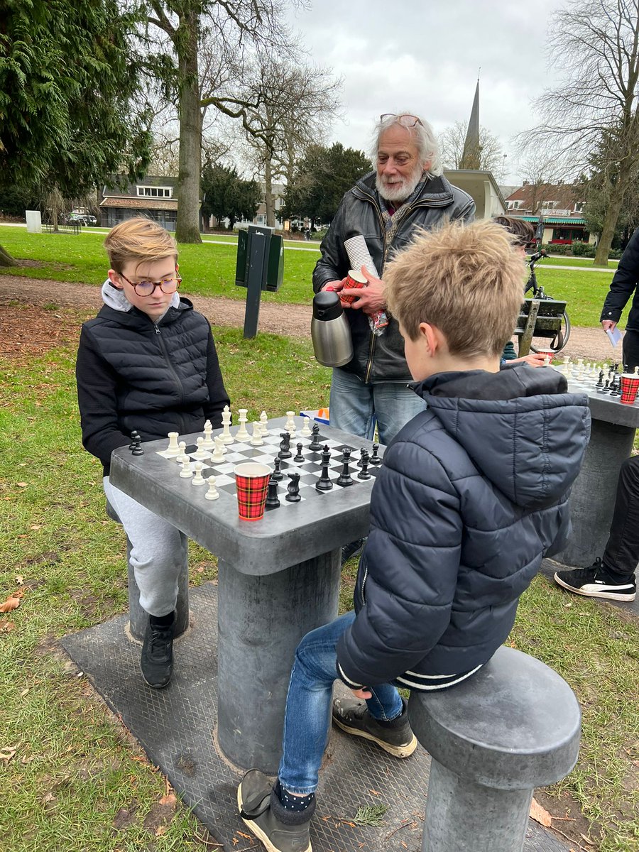 BaarnseSV's tweet photo. Ook zaterdag 29 januari gaan we weer (vanaf 11 uur) in de Pekingtuin schaken. Kom jij ook? 

Meer informatie:
https://t.co/Sw4sbxXsid
#schaken #baarn 
@JongerenwerkB @Krista_Peeters @BCBaarn https://t.co/cclyAInVxU