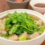 まだまだ寒い、今の時期にもぴったりそう!味噌&ポン酢の合わせダレが美味しそうな「鍋」レシピ!