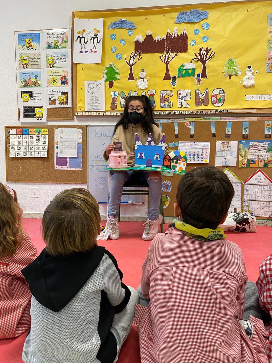 alfonsoviceip's tweet photo. Sesión de CUENTACUENTOS con los alumnos de E. Infantil, colabora en esta actividad las alumnas del ÍES El Greco. Gracias. #ieselgreco https://t.co/dSdGVgYAEG
