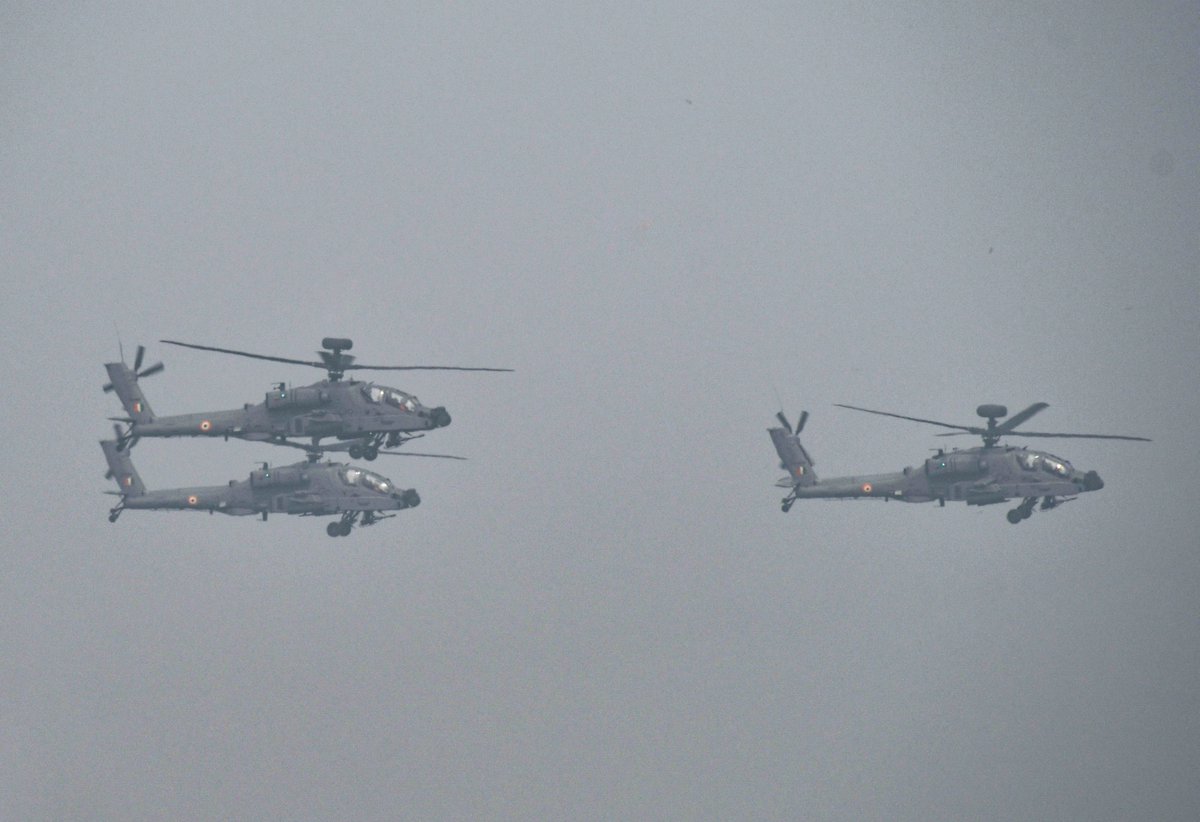 howtocrackssb's tweet photo. 73rd Republic Day celebration at Rajpath in New Delhi which witnessed the grandest Flypast celebrating 'Azadi ka Amrut Mahotsav'.
#Republicday2022 #HowToCrackSSB #73rdRepublicDay #Tableau https://t.co/0ajnOGrn9C