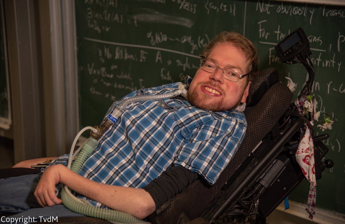 All right, dann versuche ich mein Glück bei der #Jobsuche auch mal hier (gerne teilen!):

- 33 Jahre alt, M. Sc. in #Mathematik, ehemals wissenschaftlicher MA an der @WWU_Muenster.

- Suche mathematiknahe Tätigkeit im Bereich Data Science, Data Analytics, Prozessoptimierung etc.