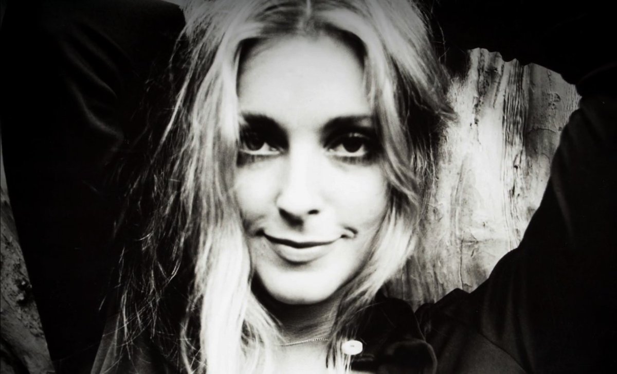 StarforSharon's tweet photo. Sharon Tate photographed by Ellen Graham in Beverly Hills, California — 1968. https://t.co/39YooYtlwb