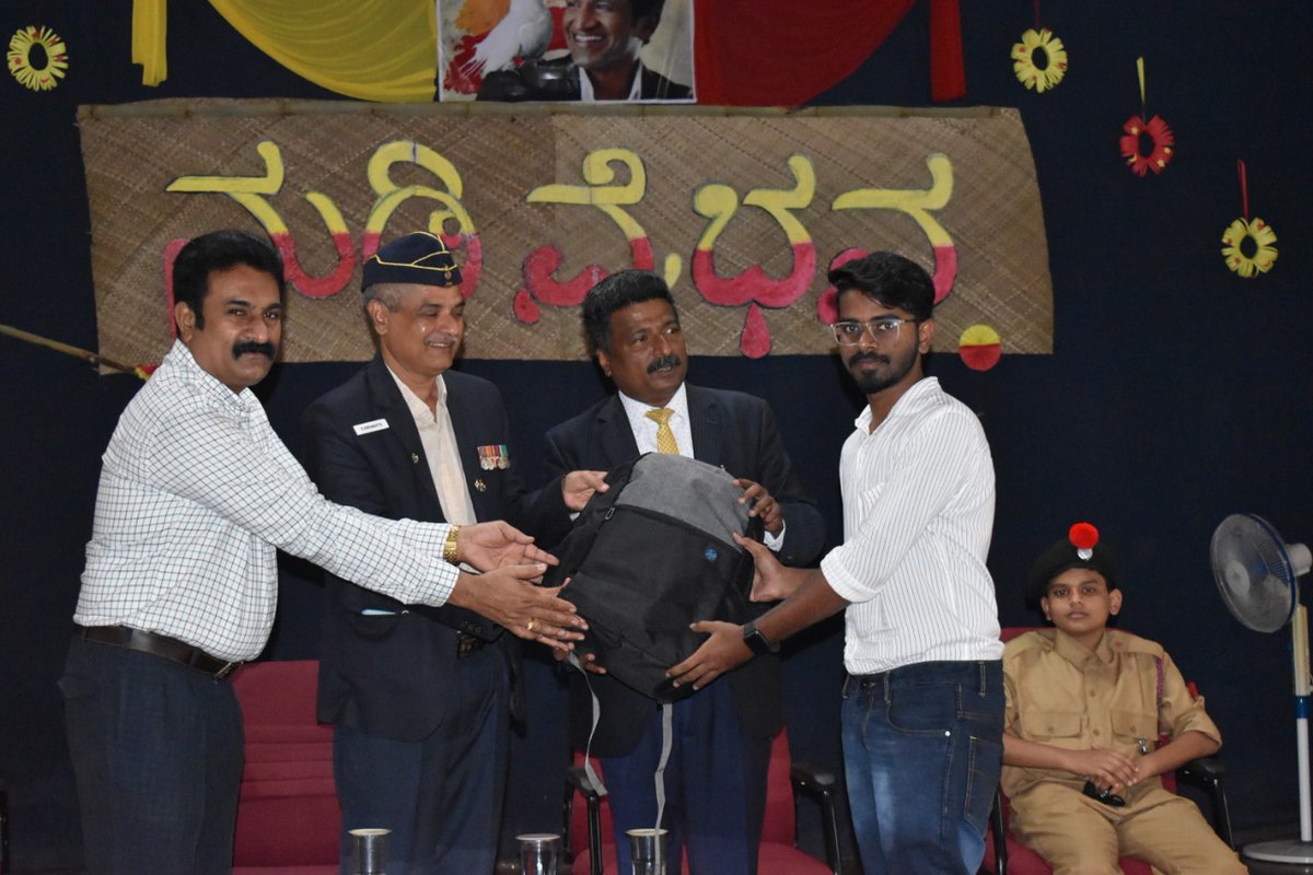 FMangaluru's tweet photo. On the occasion Republic Day celebration (26.01.2022), under SCSP-TSP Programme, LAPTOPS were distributed to the SC/ST Students'  beneficiaries (I BFSc) of Fishcol' M'luru. https://t.co/BmCkGVIV9j