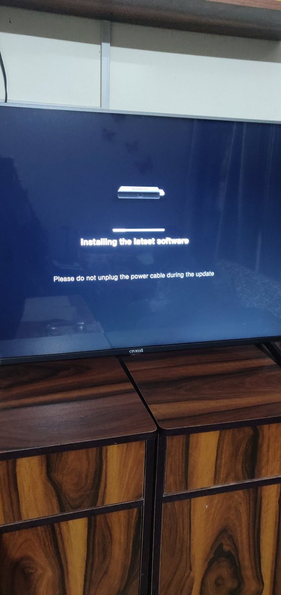 GoGetterAashi's tweet photo. @amazon facing an #issue with the latest update on my #firetvstick. Kindly help out. #firetvbug #updatebug #softwareupdatebug #firetvupdatebug https://t.co/z412agGP7u