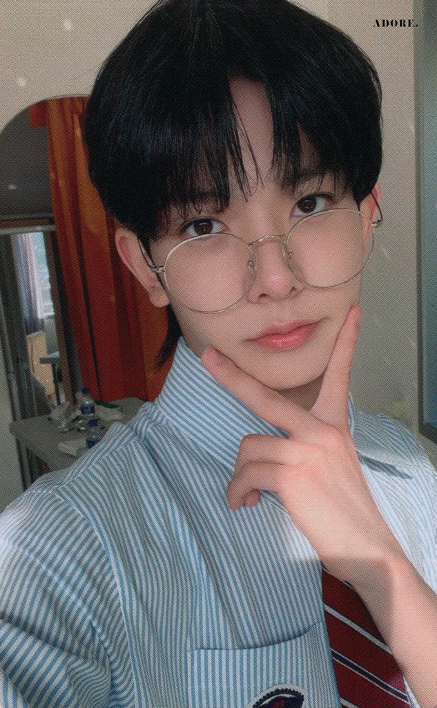 ninimin1331's tweet photo. @Pogi_findsPh Interested soo much with Hee Solo jacket blue(hee specs) and Jungwon solo jacket white https://t.co/cz5S74Av9F