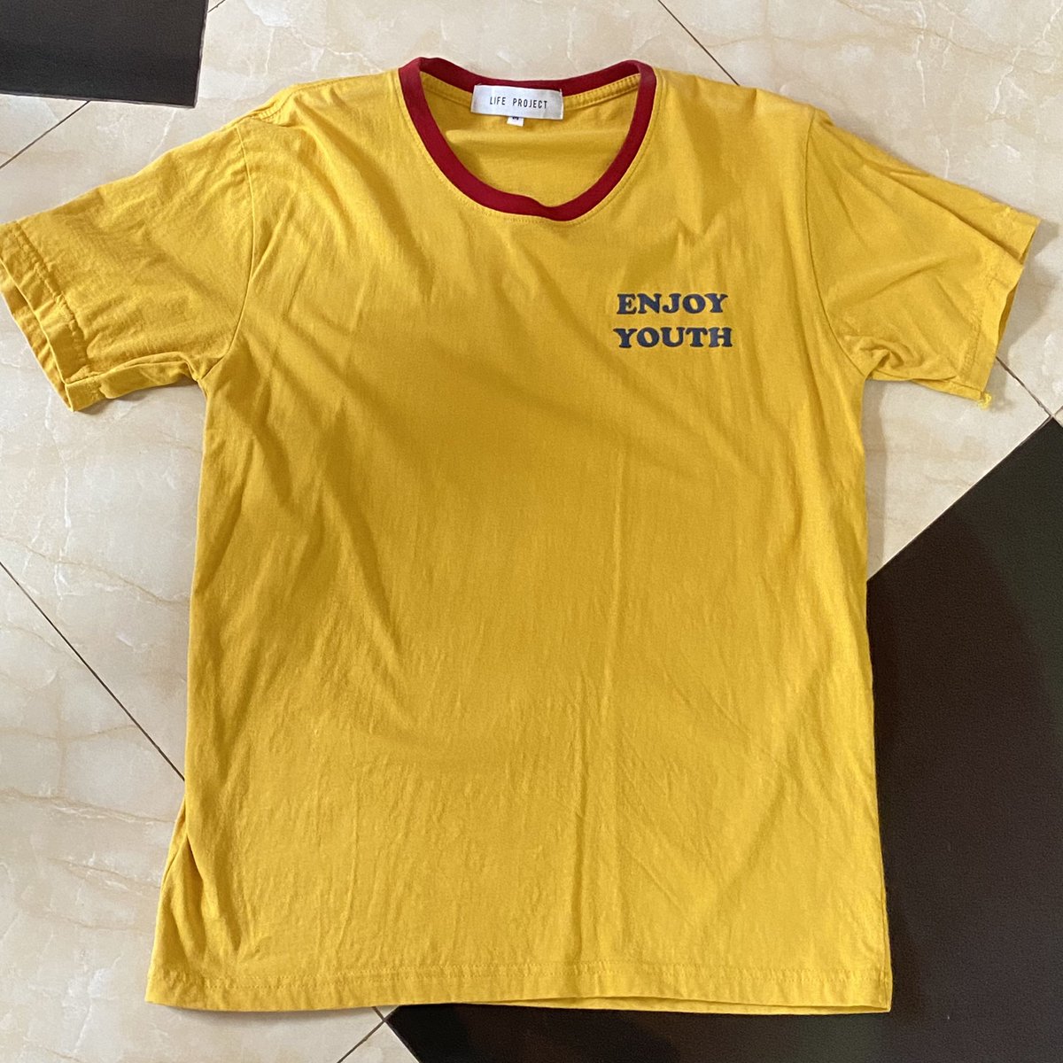 bob10415698's tweet photo. เสื้อยืดสีเหลืองมัสตาร์ด 50฿ ค่า

#ส่งต่อเสื้อผ้า  #เสื้อครอป #เสื้อผ้าเกาหลี #เสื้อผ้ามือสองสภาพดี  #ถูกและดี #พร้อมส่ง #ของดีบอกต่อ #เสื้อผ้าแฟชั่น #เสื้อผ้าราคาถูก  #ส่งต่อเสื้อผ้ามือสอง #เสื้อยืด https://t.co/yTgTncYgq8