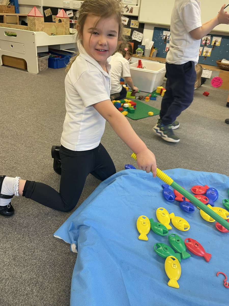 EmbleyHampshire's tweet photo. Lots of fun was had this morning during our Reception Morning Stay & Play at @EmbleyPrep 🎣 W’ll be having fish for lunch! #EmbleyPrep #Embley #TheEmbleyWay #Nursery #Hampshire #Play #Learning #Education https://t.co/NLvHRnemi9