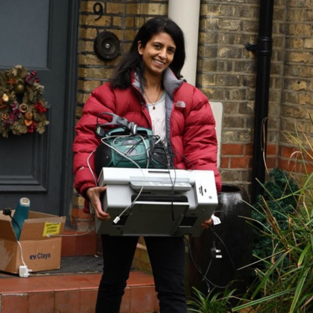 TrinityHomeless's tweet image. As part of its ‘Give Back January’ campaign, the Recycle Your Electricals initiative is facilitating the donation of electrical items from celebrities.

Read more - wearetrinity.org.uk/?p=4637

Thank you so much, Konnie🙏🏼

#celebritiesdonations #recyclinggoods #UKrecycling #charity