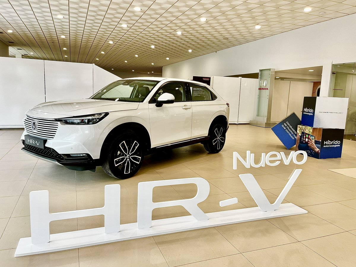 Ahora si !!!  Ya han llegado las primeras unidades del nuevo HR-V para que puedas verlas y probarlas. Solo tienes que contactar con nosotros para reservar tu cita. Te esperamos.