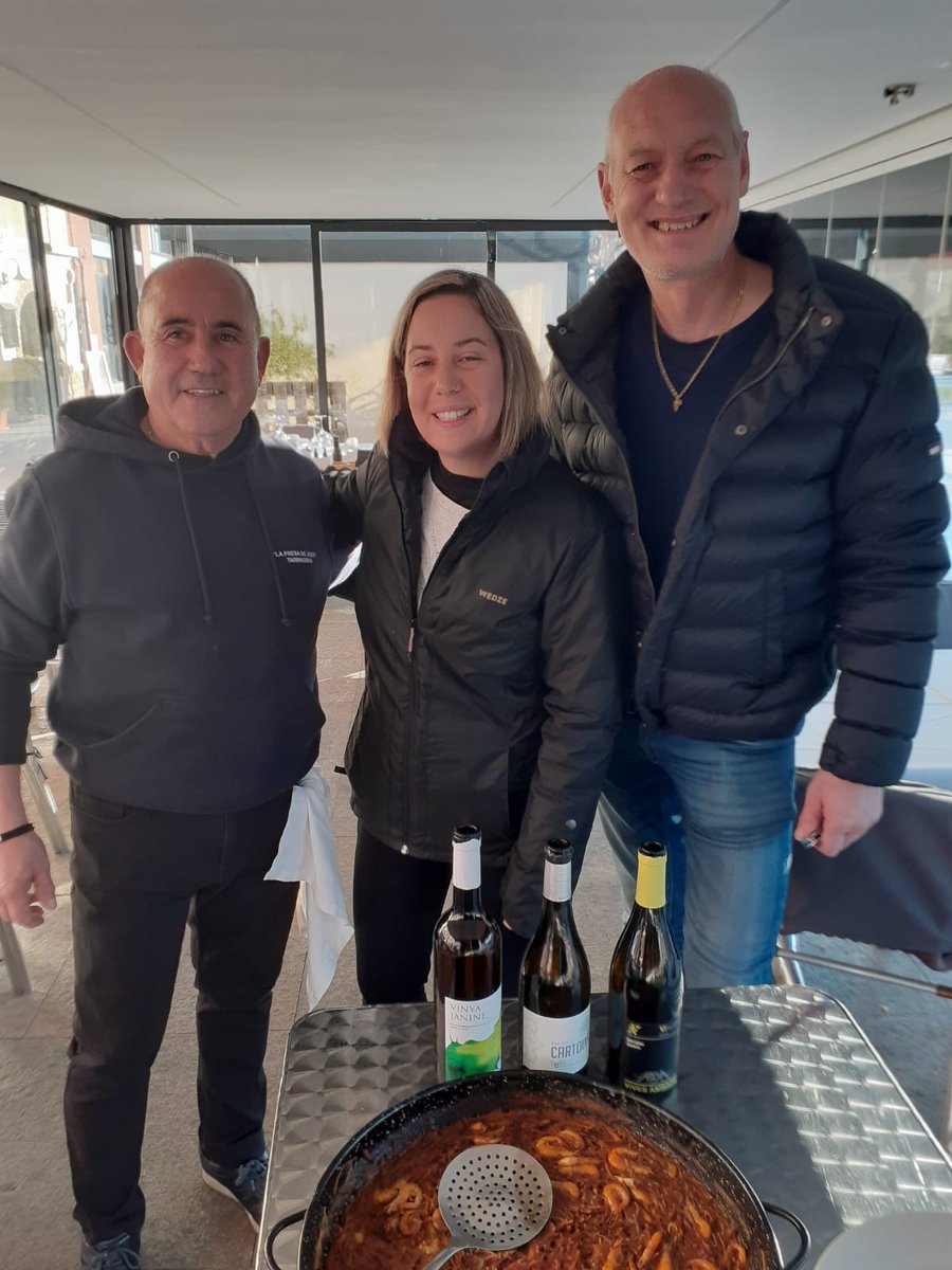 DOTarragona's tweet photo. (5) Els vins presentats seran Aïda de @VivesAmbros; #ElCartoixà de #CellerMasBella i el #Xarel-lo de @VinyaJanine.
#decennalsvalls #simposicasteller #castells https://t.co/MCrdhZsbOg