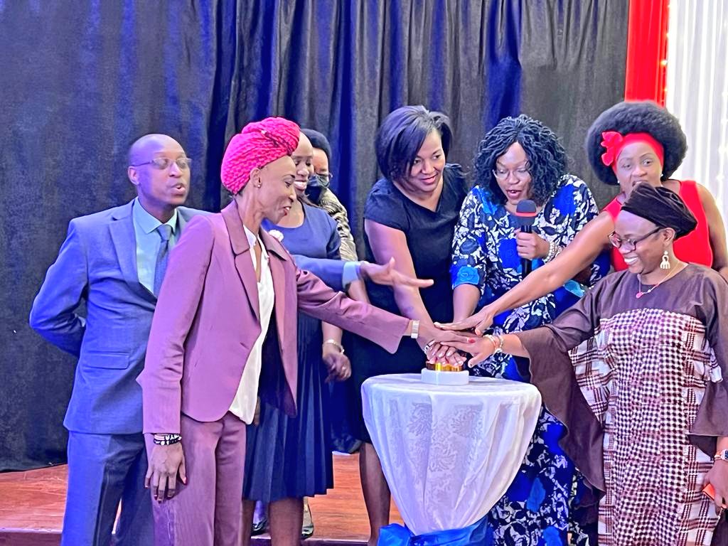 EUAmbKenya's tweet photo. Happy to have participated at the launch of the second season of #MsPresident #Kenya. Great Job!
@Media_Focus @UN_Women @CanHCKenya @EUinKenya @EU_FPI #SheCanLead #MsPresident2Launch https://t.co/qmdysxkkhl